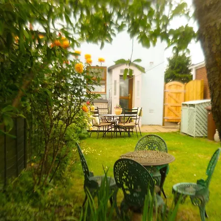 Δωμάτια σε οικογενειακή κατοικία Private In Home-stay Leeds M1 M62