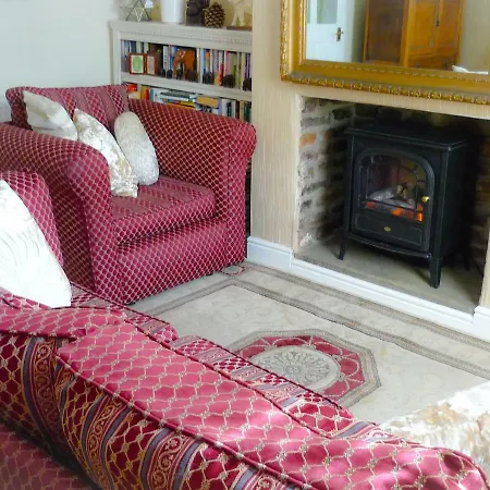 Private In Home-stay Leeds M1 M62 * 利兹